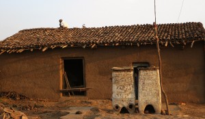Mud-tile-on-the-roof-india