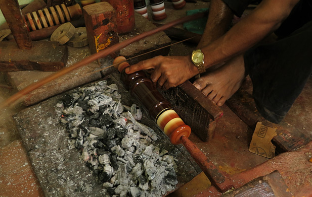lacquer craft Sheopur, MP | Story of Indian crafts and craftsmen