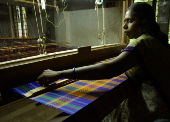 women weaving koorainadu sari