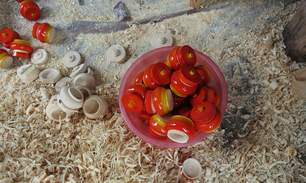 Etikoppaka Toys: India’s Ancient Eco-Friendly Wooden Lacquer Toy Craft