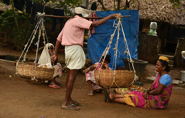 andhra-village-people-singing