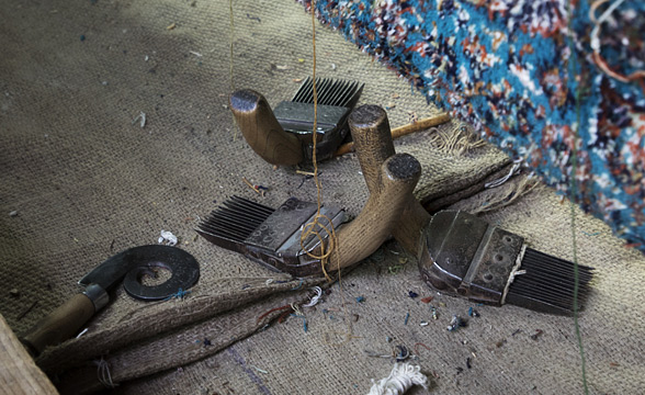 carpet-weaving-tools-kashmir