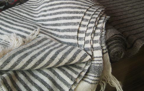 woolen-weaves-shawl