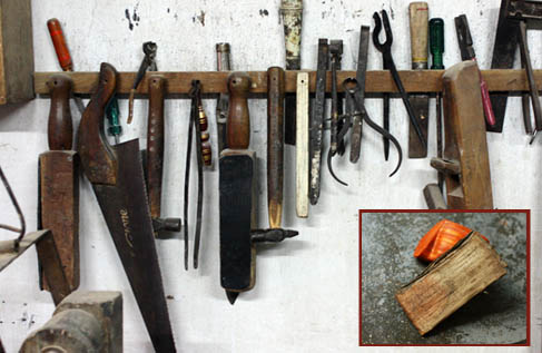 Tools and kevda leaf sankheda-furniture-tools