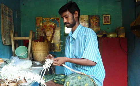 flower-craftman-madurai