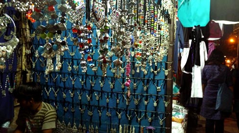 law_garden_jewellery_stall