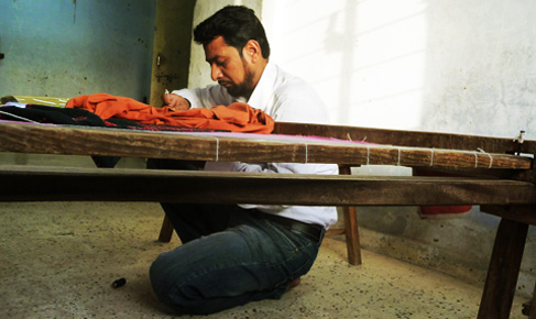 aari-work-craftsman