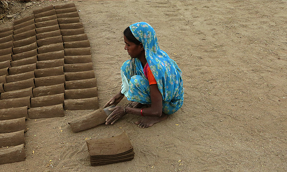 Mud-tile-making-india