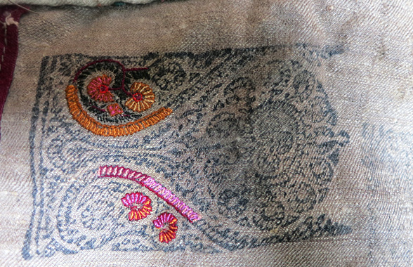 sozni-embroidery-craft-process-kashmir